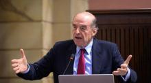 Procuraduría suspendió al canciller Álvaro Leyva tras el escándalo de licitación de pasaportes