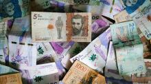 Un youtuber intentó hacer cuentas para vivir con el salario mínimo: ¿le alcanzó, o quedó ‘colgado’?