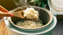 ¿Tiene consecuencias negativas recalentar el arroz? Tenga cuidado con esto