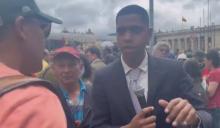 Reportero tuvo que cubrir marchas camuflado y decir que era para sus redes, evitando ser hostigado