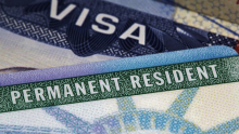 ¿Cuánto cuesta el trámite para obtener la nacionalidad americana o la "green card"?