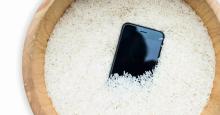 Apple explica por qué meter el celular en arroz no es una buena idea