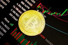 El bitcoin sigue disparado y batió un nuevo récord: superó los 69 mil dólares