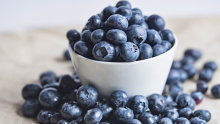 Esta es la "fruta de la longevidad": fuente de antioxidantes, ayuda a la memoria y previene cáncer