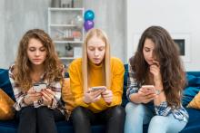 Redes sociales: ¿cuánto es el tiempo diario ideal para que los jóvenes estén conectados a ellas?