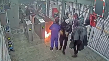 ¡Repudiable! Universidad Nacional: encapuchados habrían hecho tomar gasolina a los vigilantes