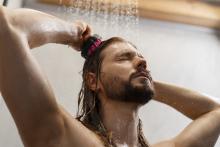 Bañarse con agua fría: ¿en realidad es beneficioso para la salud? Aquí le contamos 