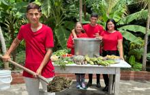¡Inesperado! 'Los Escachaítos’ aceptan reto de Alquería y cocinan sancocho usando estiércol