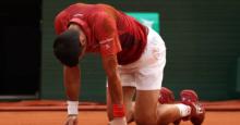 Partidazo de Djokovic le pasó factura: se retira de Rolland Garros por lesión en su rodilla