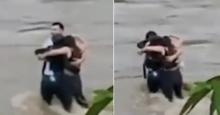 Impactante abrazo de tres amigos antes de ser arrastrados por inundación
