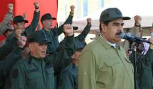 Pese al pedido de la oposición, militares le declaran su "lealtad" al régimen de Maduro