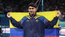 Madre de Ángel Barajas entre lágrimas habló sobre la medalla de plata que ganó su hijo