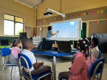 Plataforma de IA busca llevar educación digital a escuelas rurales sin internet en Colombia