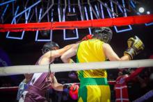 Gobernador y alcalde pelea boxeo Florencia
